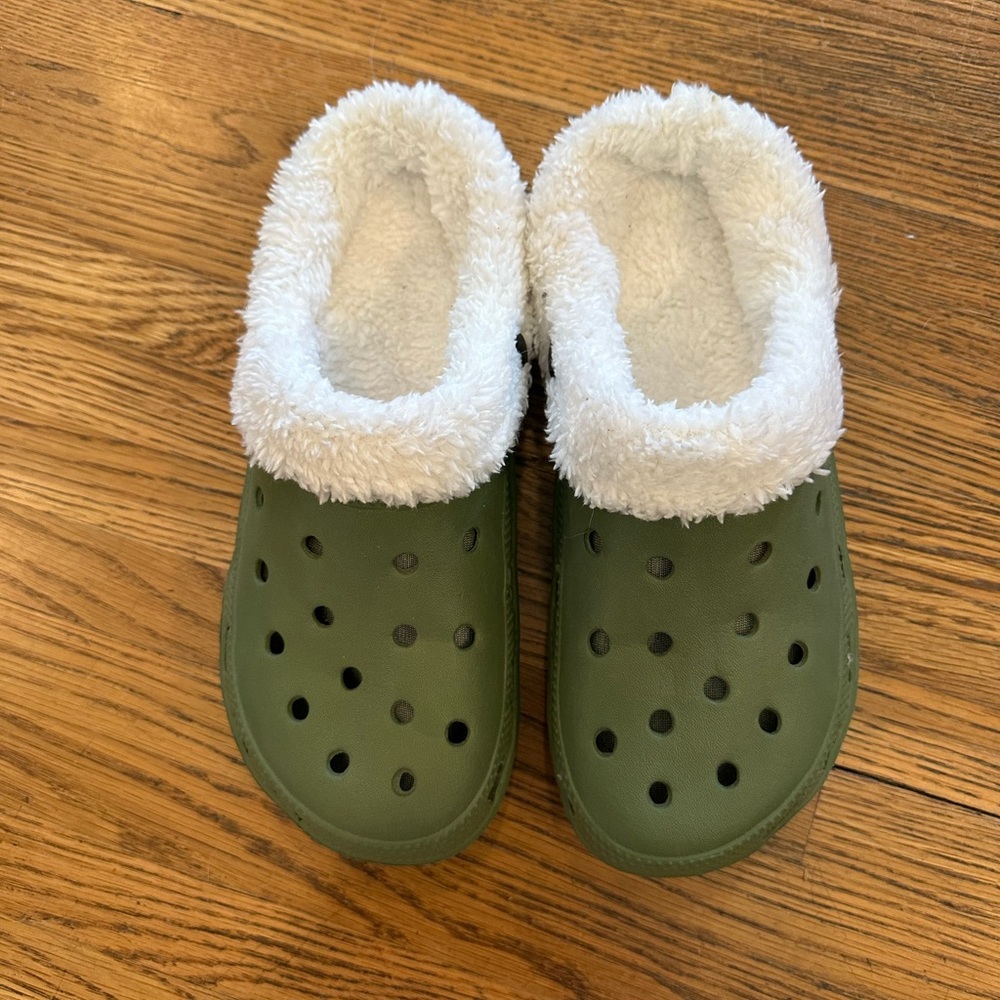 CROCS Green and White Mules & Clogs with Plush Lining